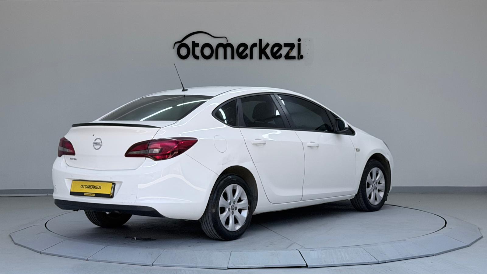 OPEL ASTRA 5